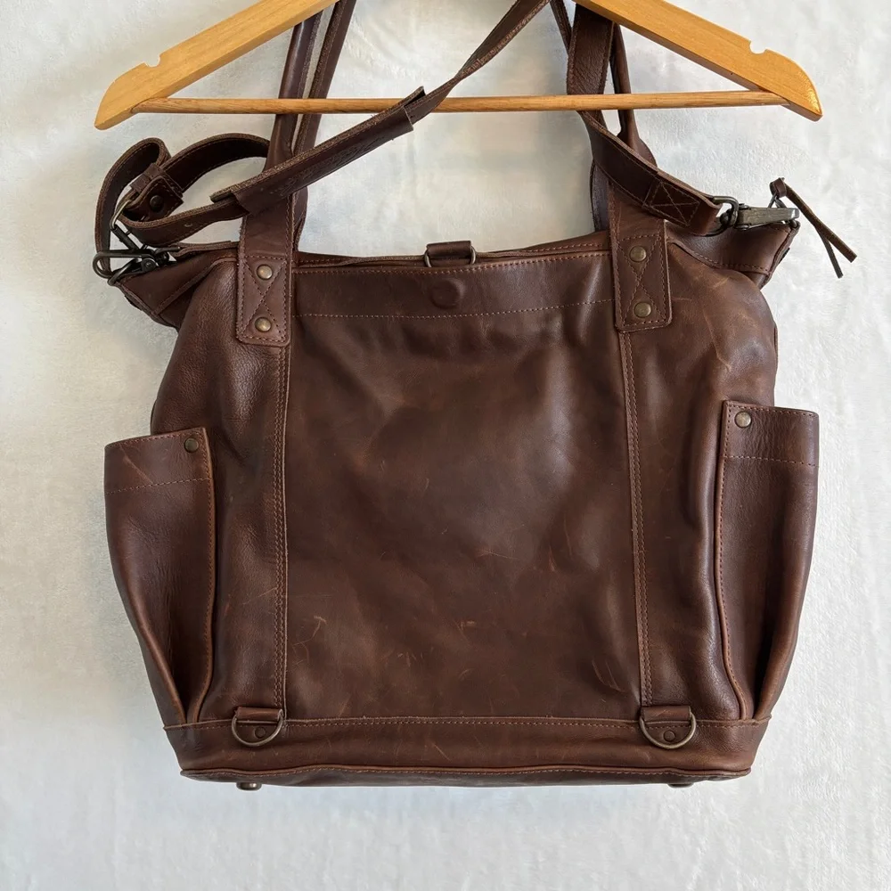Nena & Co. Brown Leather Tote purse‎ the perfect bag the collective logo